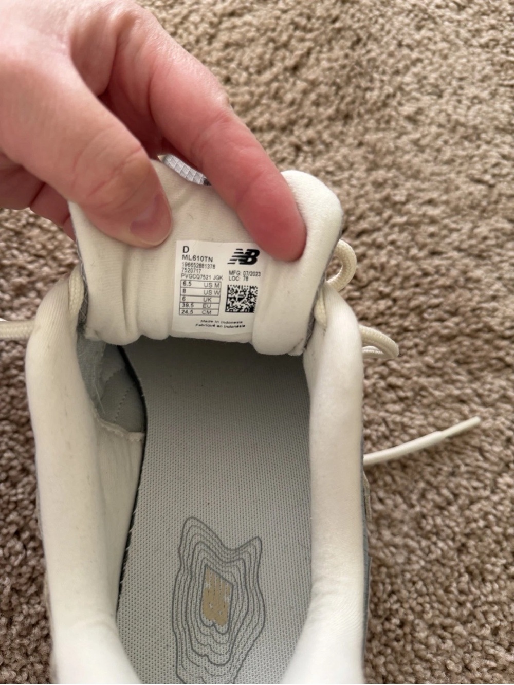 New Balance 610 Women's Size 8 Sneakers in Light Gray and Beige - Picture 6 of 6